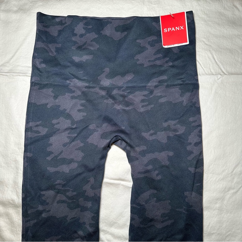 SPANX Camo Leggings NWT